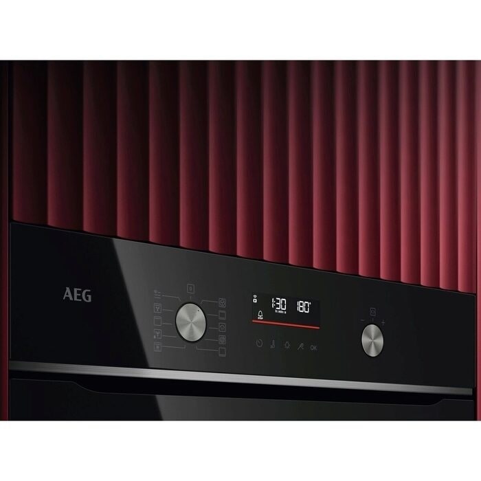 AEG 5000 Series GA5PB501AB Surround Cook with Steam Bake Electric Single Built In Oven with Retractable Dials Black