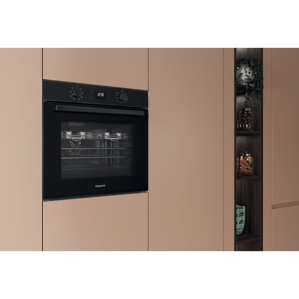 Hotpoint HO455HZBUK Class 2 Built-In Single Multifunction Oven with Multiflow and Easy Grill Black